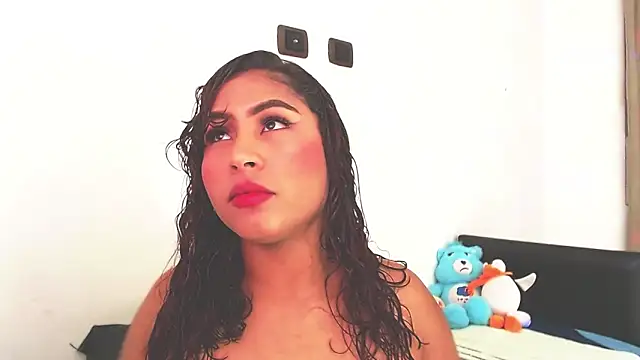 Snapshot of VeronicaGutierrez chatting on 12-03-25, 03:25 VeronicaGutierrez online show from 12-03-25, 03:25