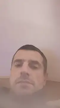 Snapshot of TwardyKierowca chatting on 11-19-25, 03:39 TwardyKierowca online show from 11-19-25, 03:39