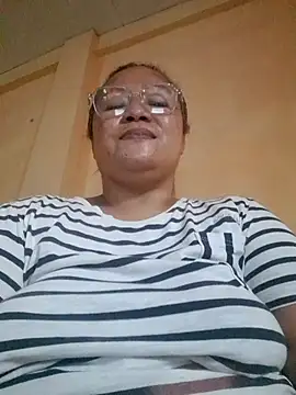 loriepinay46 online show from 06-18-26, 09:09