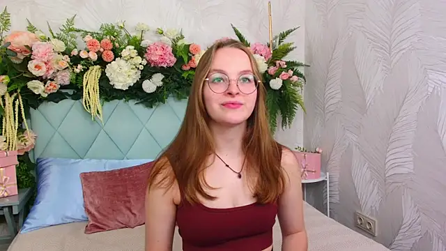 MadisonSmitt online show from 12-16-25, 05:12