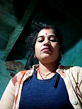 Hot kamla online show from 11-20-25, 11:59