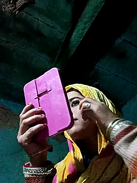 Hot kamla online show from 12-22-25, 11:46