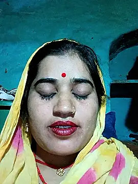 Hot kamla online show from 01-18-26, 01:37