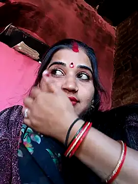 Hot kamla online show from 02-16-26, 07:04