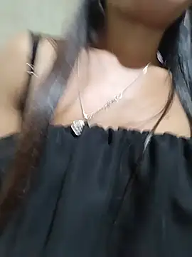 gugu0022 online show from 06-24-26, 11:48