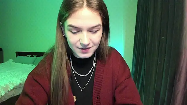 luna lust 212 online show from 11-24-25, 07:57