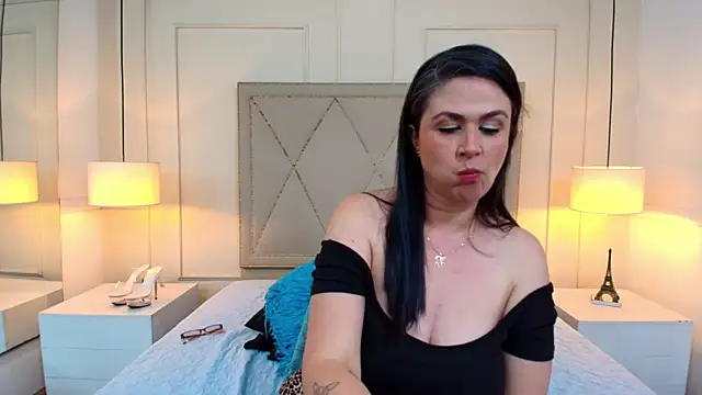 CarolinnaSaenz online show from 07-24-26, 08:07