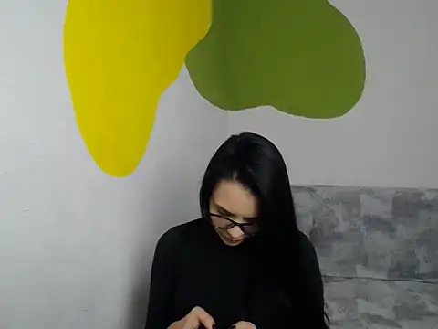 divina kira online show from 12-14-25, 07:36