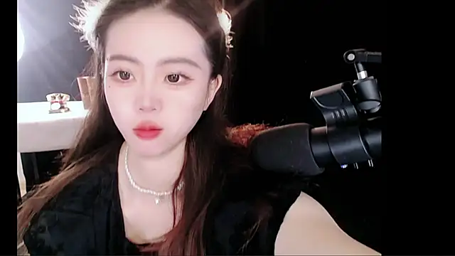 Snapshot of nannanbaby002 chatting on 11-13-25, 12:15 nannanbaby002 online show from 11-13-25, 12:15