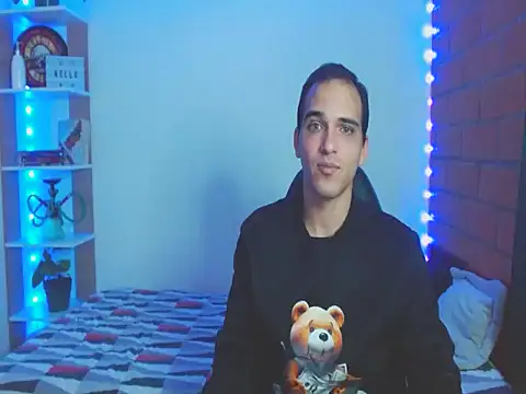 Snapshot of Maax30233 chatting on 11-14-25, 05:00 Maax30233 online show from 11-14-25, 05:00