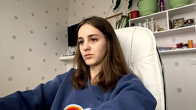 SweetieKatie online show from 11-21-25, 12:15