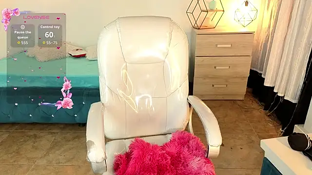 NinaSakura Eup online show from 04-21-26, 12:11