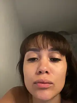 carolsapequinha online show from 04-21-26, 01:39