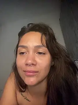 Snapshot of carolsapequinha chatting on 07-01-26, 03:56 carolsapequinha online show from 07-01-26, 03:56