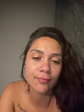 Snapshot of carolsapequinha chatting on 07-06-26, 02:19 carolsapequinha online show from 07-06-26, 02:19