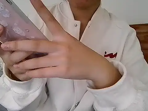 emii207 online show from 12-03-25, 02:41