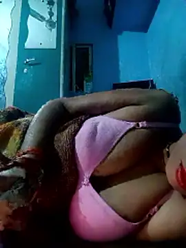 Snapshot of beutiful_hot chatting on 01-11-26, 04:56 beutiful hot online show from 01-11-26, 04:56