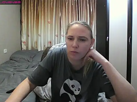 JenniDeep online show from 03-25-26, 05:30