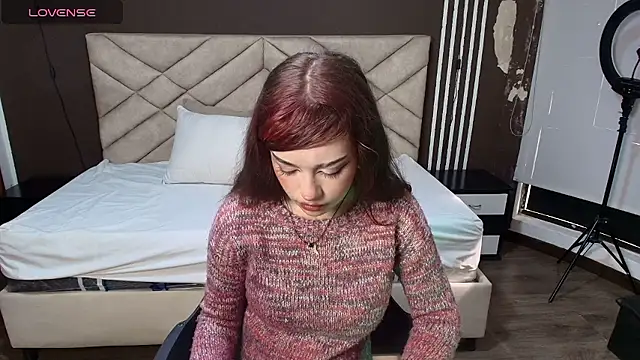 Laracooper  online show from 01-08-26, 07:05