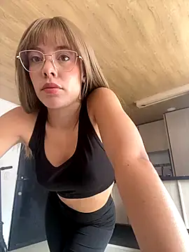 Abbiejohnson online show from 12-01-25, 04:34