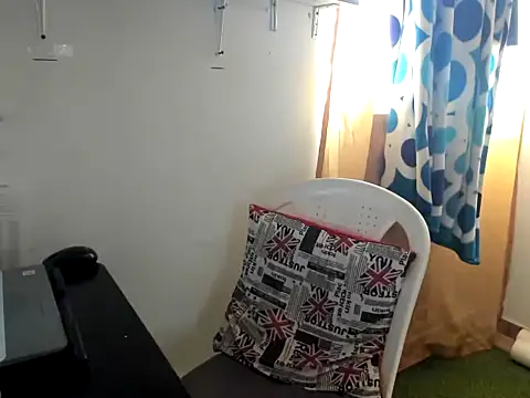 caroline 47 online show from 01-12-26, 07:19