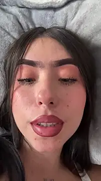 Sammydoll1 online show from 12-19-25, 09:00