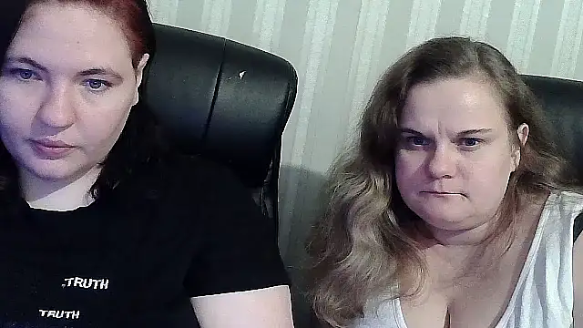 HollyXXEva online show from 11-26-25, 02:07