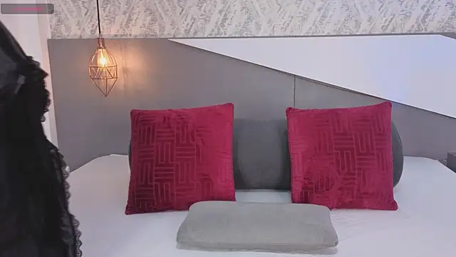 Sasha Wolff online show from 04-15-26, 04:25