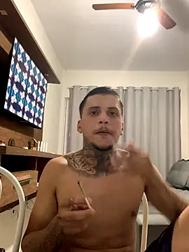 Ryanzl017 online show from 11-18-25, 09:52