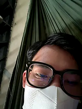 Snapshot of MEFUN- chatting on 11-26-25, 07:53 MEFUN- online show from 11-26-25, 07:53