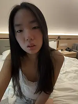 TinyBabe online show from 11-20-25, 02:01