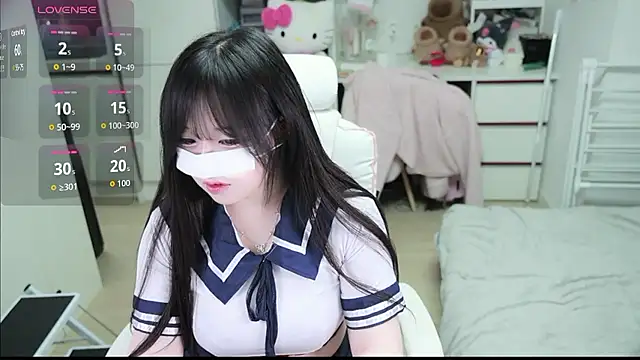 kimhyeona2005 online show from 12-18-25, 12:33