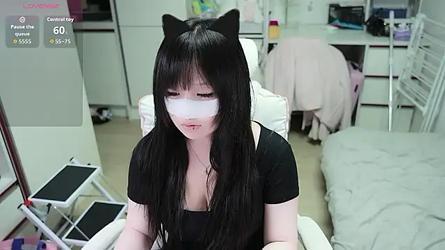 kimhyeona2005 online show from 07-06-26, 11:18