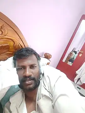 Snapshot of Paramkeerthi chatting on 06-13-26, 04:05 Paramkeerthi online show from 06-13-26, 04:05