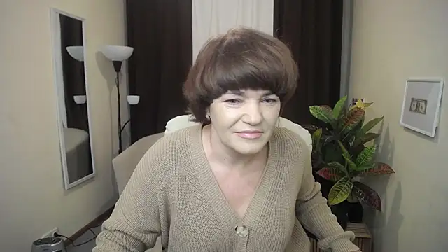 Snapshot of NelyGratitu chatting on 11-16-25, 07:03 NelyGratitu online show from 11-16-25, 07:03