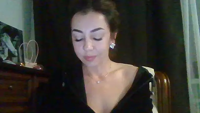 Snapshot of Fellaris chatting on 11-14-25, 02:27 Fellaris online show from 11-14-25, 02:27