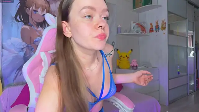 CheekySashaCharm online show from 04-03-26, 06:22