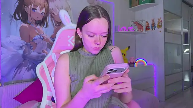 Snapshot of CheekySashaCharm chatting on 05-28-26, 12:46 CheekySashaCharm online show from 05-28-26, 12:46