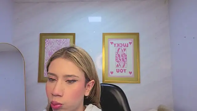 Evy Luxx v online show from 04-10-26, 03:23