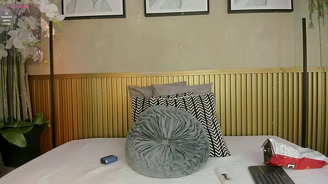 Gia ricci  online show from 07-09-26, 04:27