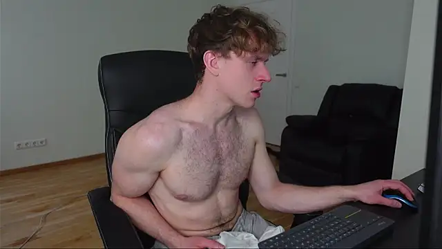 Charles Dreams online show from 06-17-26, 03:57