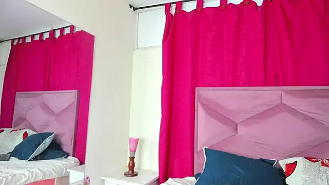 Hopemoretti online show from 05-15-26, 01:56