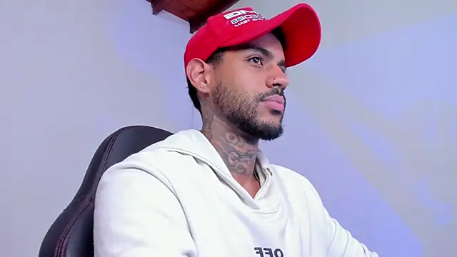 LuigiVitale 1 online show from 11-27-25, 08:05