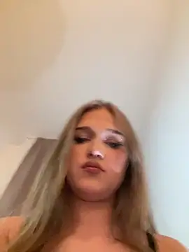 Hannah-2007 online show from 03-31-26, 05:13