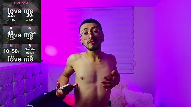 dennis moons online show from 11-26-25, 07:09