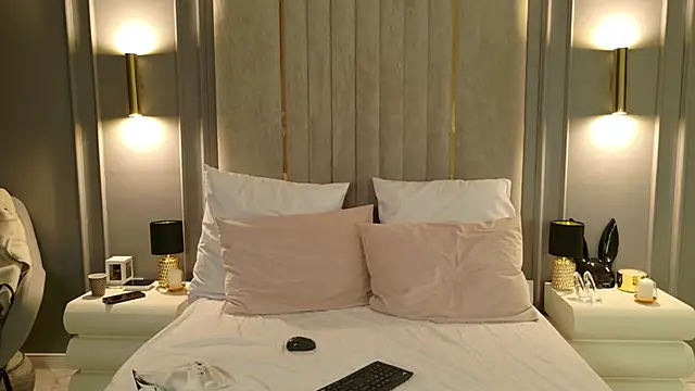 RileyHeaven online show from 11-15-25, 09:32