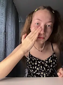 Holy Poly online show from 04-21-26, 05:14