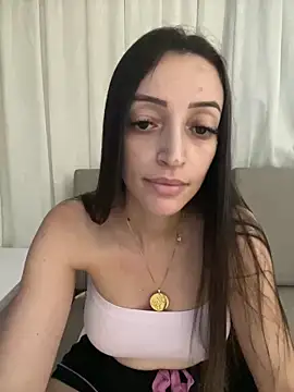 Snapshot of BelleRune chatting on 01-20-25, 05:06 BelleRune online show from 01-20-25, 05:06