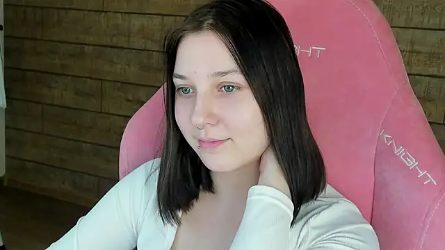 TinnaBurton online show from 01-14-26, 04:23