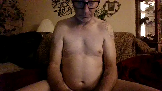 Snapshot of longsmooth4u chatting on 04-23-26, 08:24 longsmooth4u online show from 04-23-26, 08:24